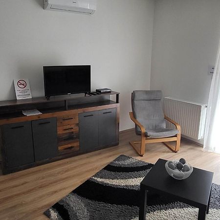 Aphrodite Apartman Будапеща Екстериор снимка
